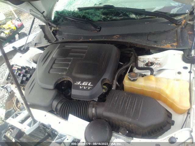 2C3CCAAG0FH828855 Chrysler 300 Limited