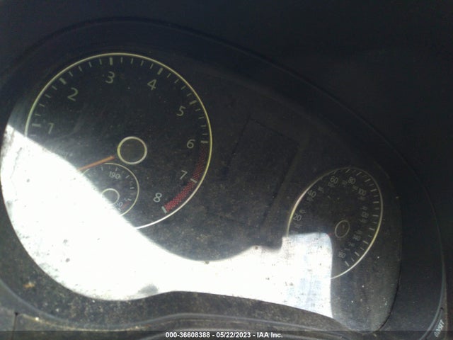 1VWAT7A37FC074291 Volkswagen Passat 1.8t S