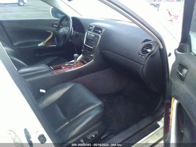 2008 LEXUS IS 250 VIN: JTHBK262185052757