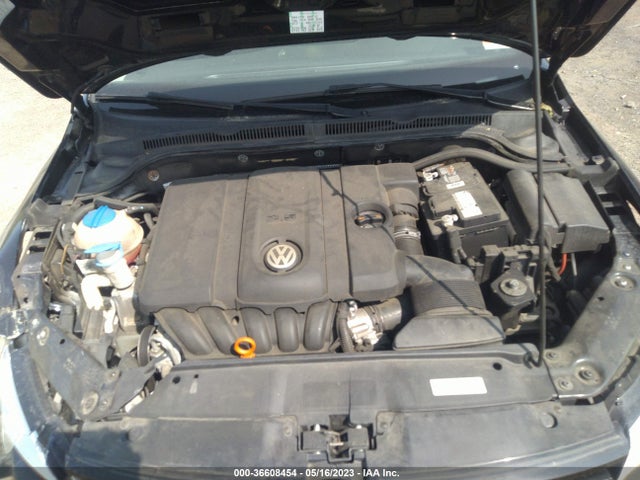 2013 VOLKSWAGEN JETTA SEDAN SE VIN: 3VWDP7AJ1DM250151