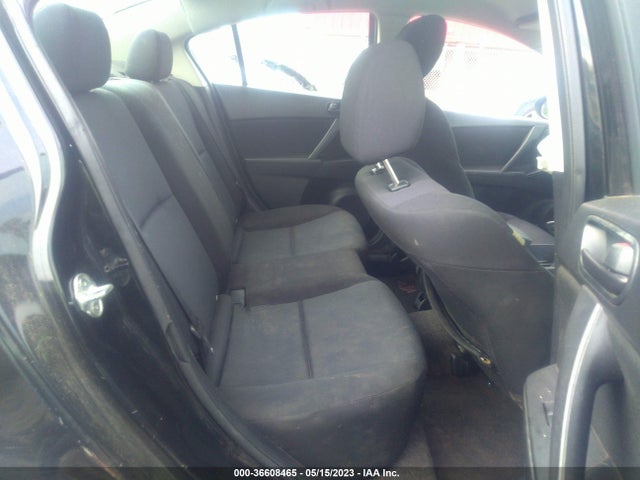 36608465 :رقم المزاد ، JM1BL1UF8B1442347 vin ، 2011 Mazda Mazda3 I Sport مزاد بيع