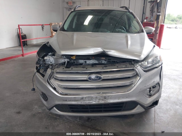 2018 FORD ESCAPE SE VIN: 1FMCU9GD6JUB40655