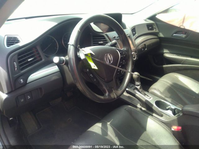 19UDE2F75LA009750 Acura Ilx Pkg