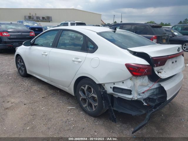 3KPF24AD9ME312506 KIA Forte Lxs