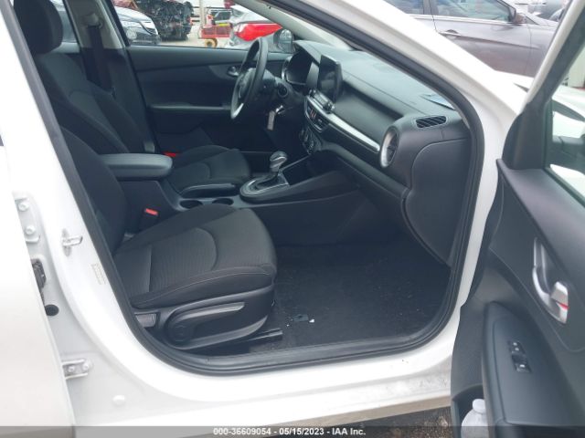 3KPF24AD9ME312506 KIA Forte Lxs