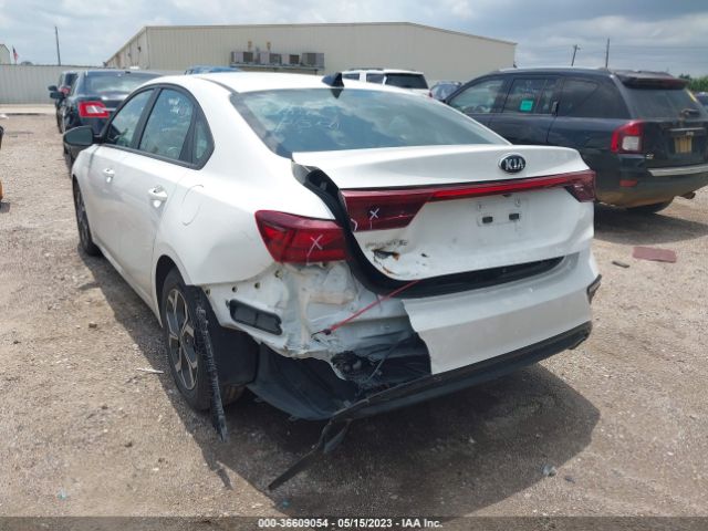3KPF24AD9ME312506 KIA Forte Lxs