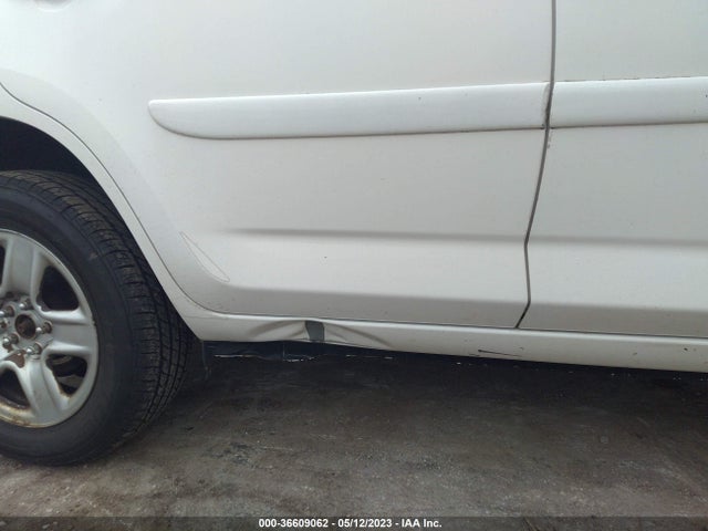 2007 TOYOTA RAV4 VIN: JTMBD33V575071889