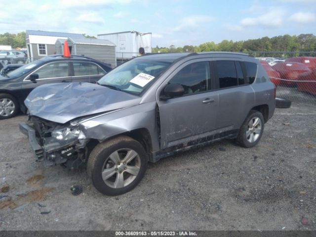 1C4NJCBA2GD525607 Jeep Compass Sport