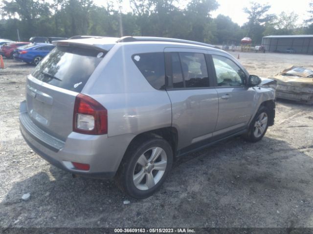 1C4NJCBA2GD525607 Jeep Compass Sport