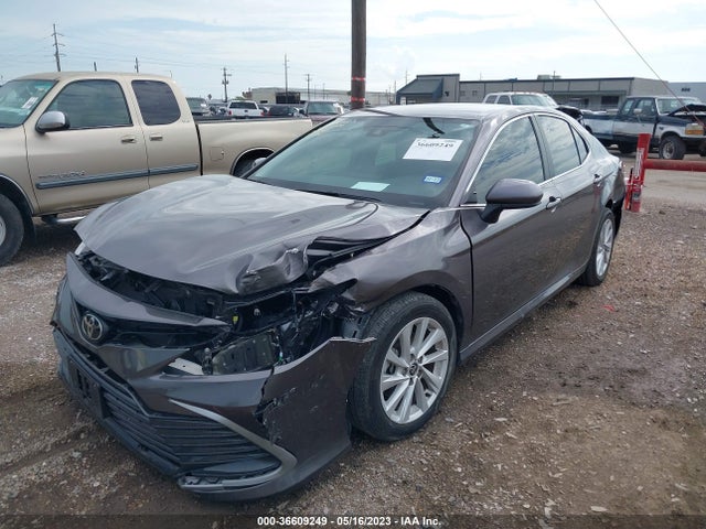Toyota CAMRY LE 2022 4T1C11AK7NU632201 Image 2