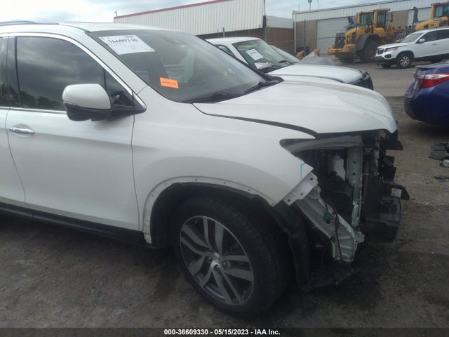 2017 HONDA PILOT TOURING VIN: 5FNYF5H99HB034257