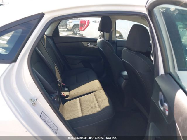 3KPF24AD4ME340164 KIA Forte Lxs