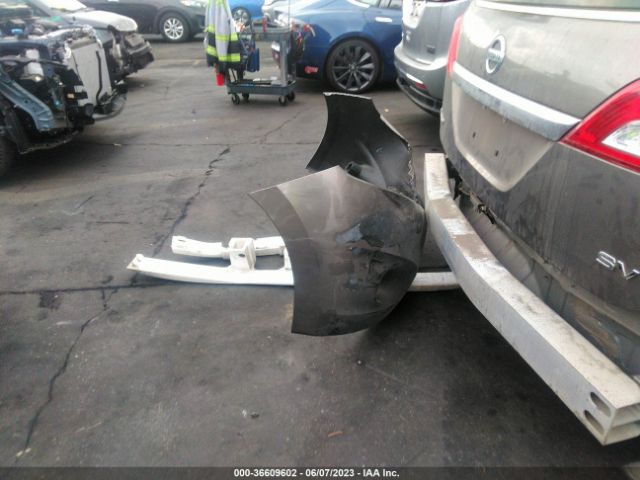 JN8AE2KP6H9165316 Nissan Quest Sv