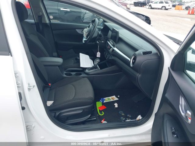 3KPF24AD4NE450942 KIA Forte Lxs