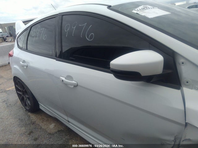 Ford FOCUS ST 2016 1FADP3L96GL292387 Image 13