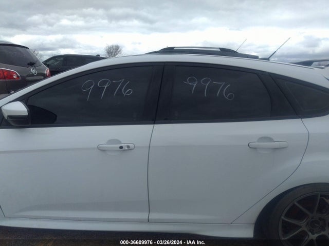 Ford FOCUS ST 2016 1FADP3L96GL292387 Image 14