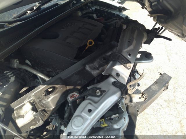 2T1BURHE1JC020962 Toyota COROLLA SE