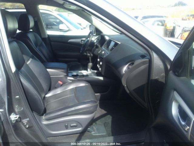 5N1DR2MN2JC667169 Nissan Pathfinder Sl
