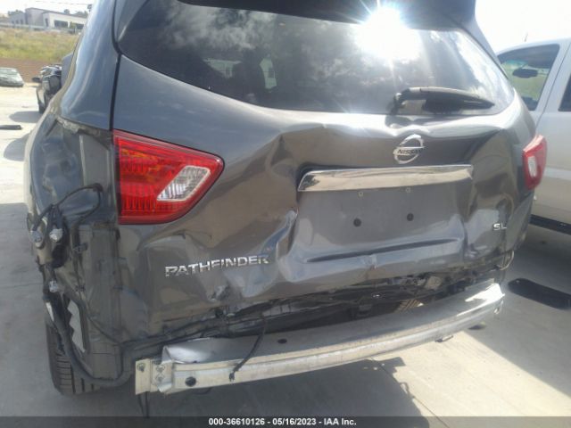 5N1DR2MN2JC667169 Nissan Pathfinder Sl