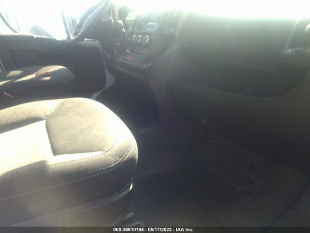 RAM Promaster Cargo Van 2018 3C6URVJG3JE158767 Image 6
