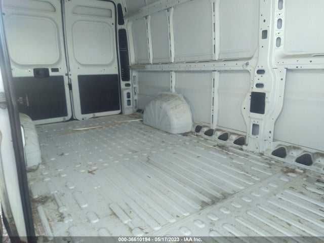 RAM Promaster Cargo Van 2018 3C6URVJG3JE158767 Image 9
