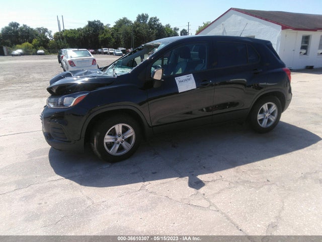 Chevrolet TRAX LS 2020 3GNCJKSB1LL149990 Image 2