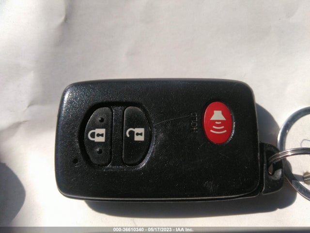 Toyota Prius V Two/three/five 2014 JTDZN3EU1E3341497 Image 3