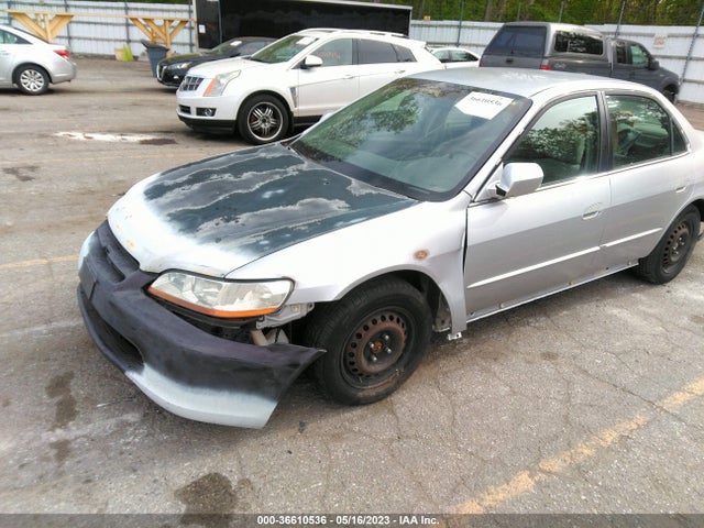 2002 HONDA ACCORD SDN LX VIN: 1HGCG66562A118048