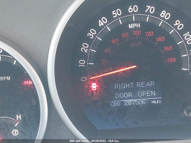 2014 Toyota Sequoia, VIN: 5TDYY5G16ES052485