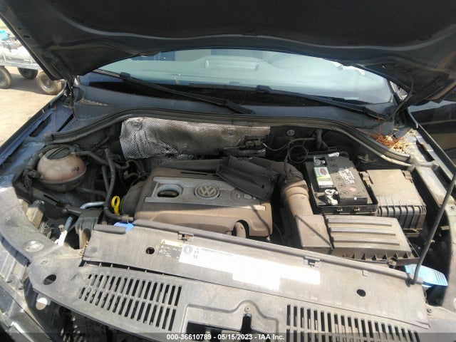 WVGAV7AX5HW500721 Volkswagen TIGUAN S
