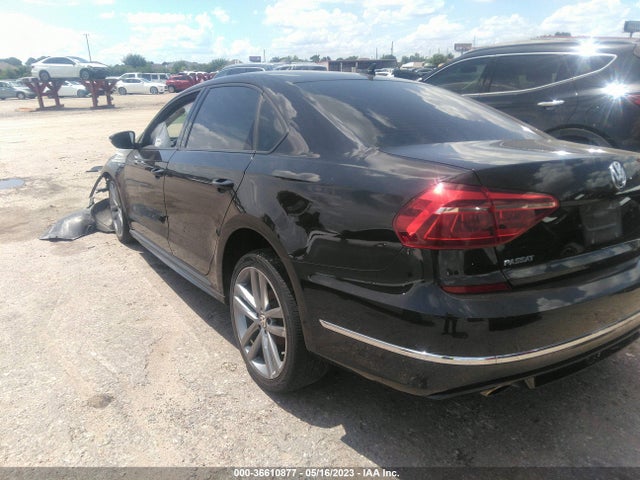 1VWAA7A30JC031958 Volkswagen Passat 2.0t S/r-line