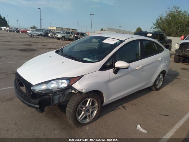 Ford FIESTA SE 2018 3FADP4BJ9JM141180 Image 2
