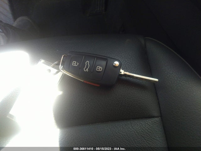 2013 AUDI A3 PREMIUM PLUS VIN: WAUMFAFM1DA030055