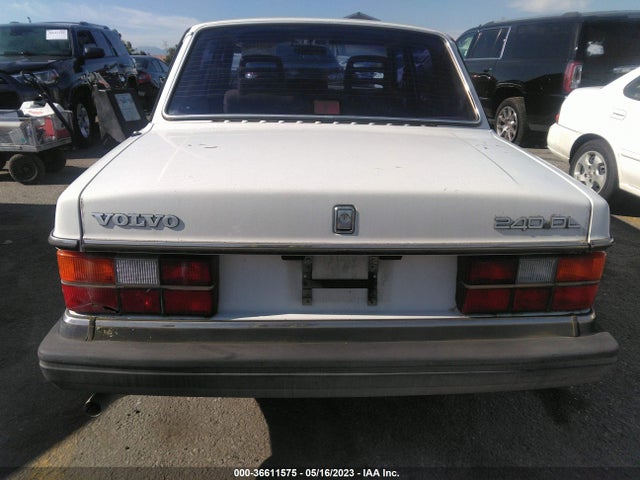 1986 VOLVO 244 DL/GL VIN: YV1AX8847G1159828