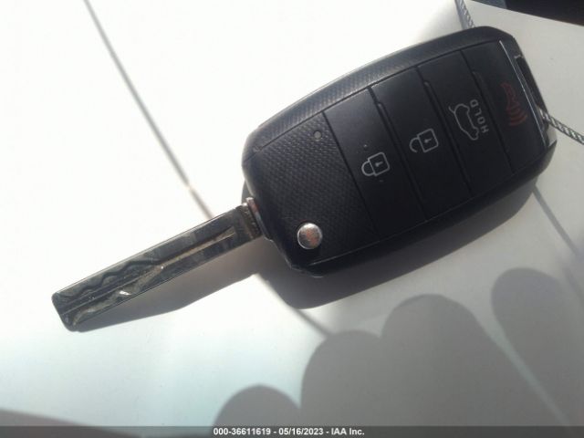 KNDJN2A23E7091071 KIA Soul Base
