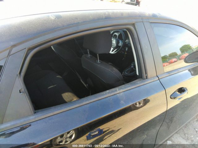 3KPF24ADXME280536 KIA Forte Lxs
