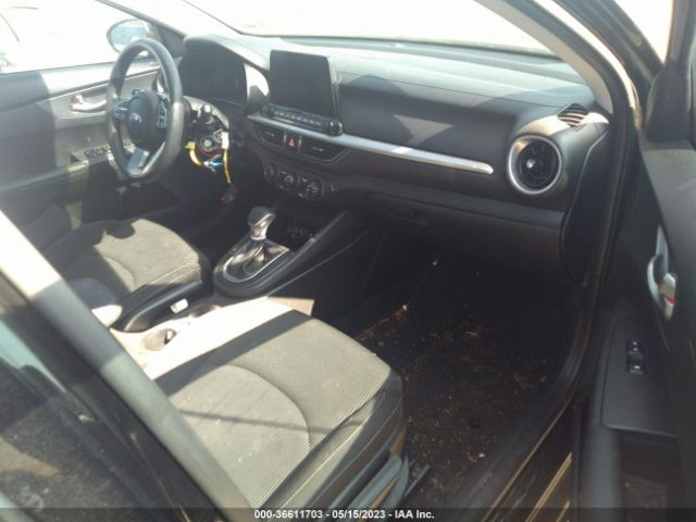 3KPF24ADXME280536 KIA Forte Lxs