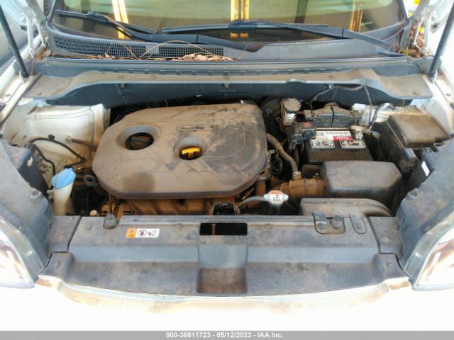 KNDJP3A59J7567490 KIA SOUL +