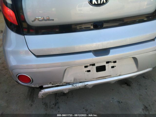 KNDJP3A59J7567490 KIA SOUL +