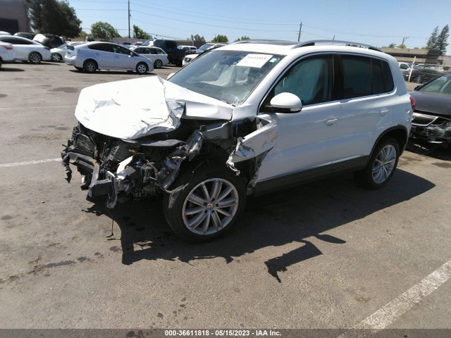 WVGAV7AX2FW605603 Volkswagen TIGUAN SE