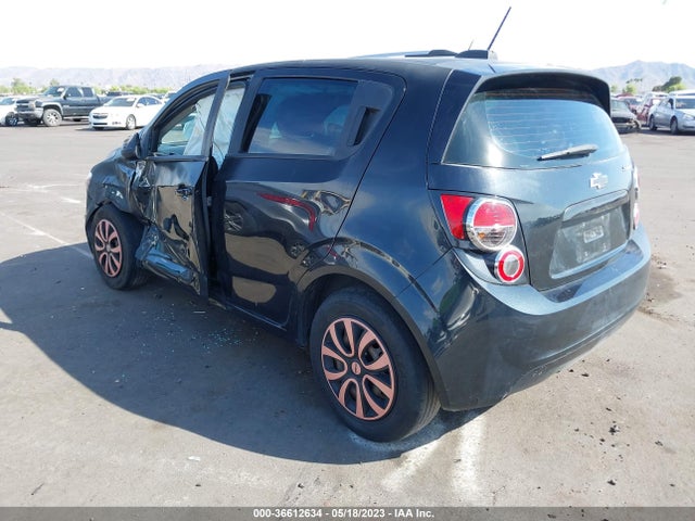 Chevrolet SONIC LS 2015 1G1JA6SH1F4167842 Image 3