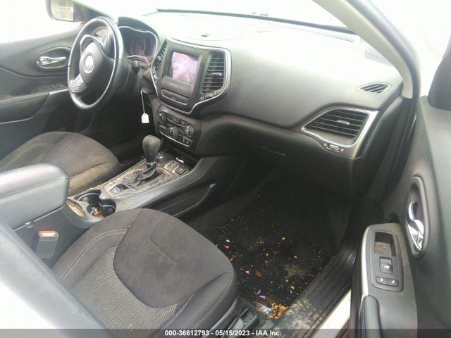 2019 JEEP CHEROKEE LATITUDE VIN: 1C4PJMCX3KD107504