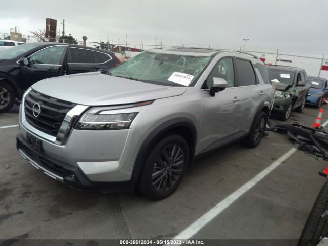 5N1DR3CB5NC256030 Nissan Pathfinder Sl