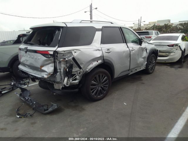 5N1DR3CB5NC256030 Nissan Pathfinder Sl