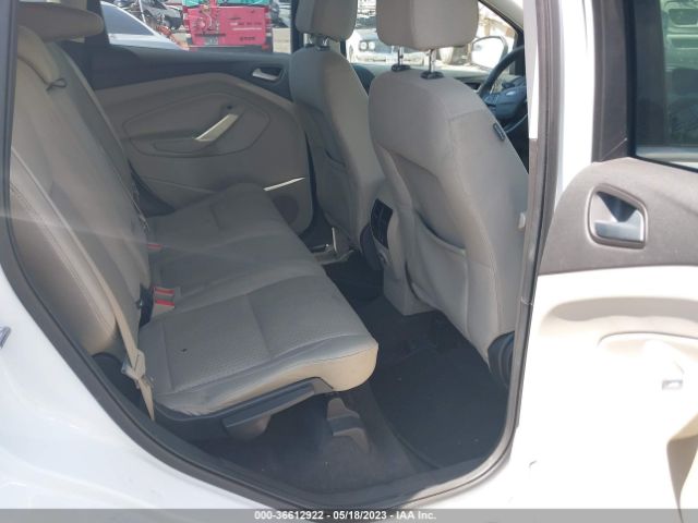 1FMCU0GD7HUC34825 Ford ESCAPE SE