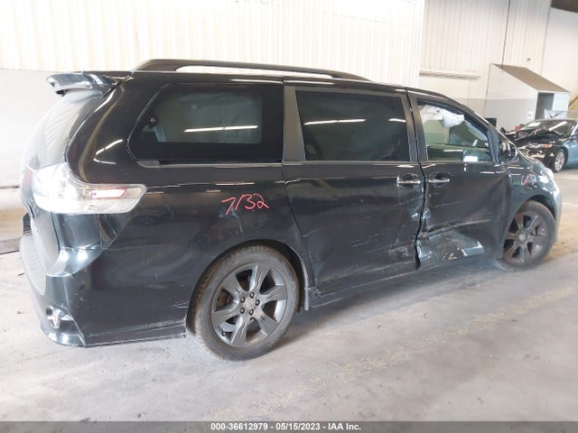 Toyota SIENNA SE 2015 5TDXK3DC1FS639430 Image 4