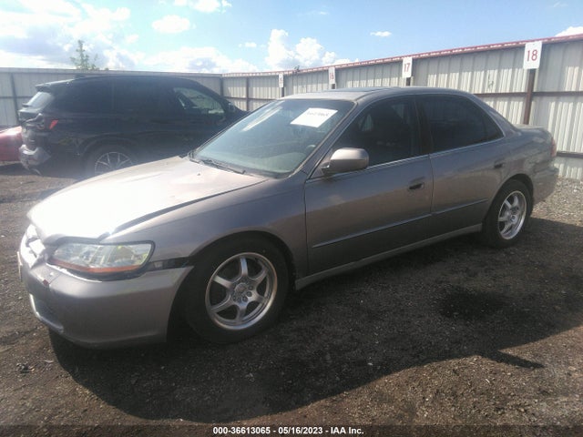 2000 HONDA ACCORD SDN EX W/LEATHER VIN: 1HGCG1655YA033715