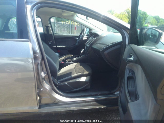 2014 FORD FOCUS SE VIN: 1FADP3K28EL400610