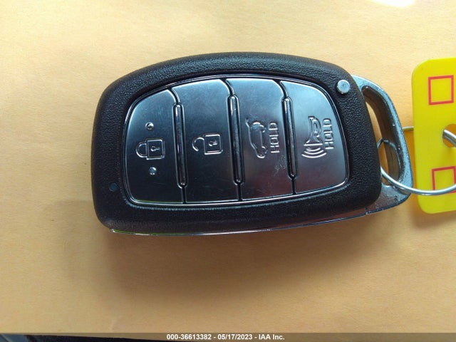 Hyundai Tucson Value 2017 KM8J3CA28HU571782 Image 3