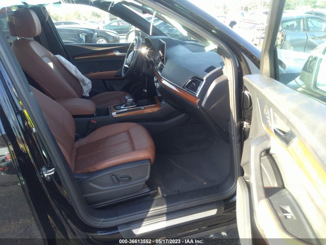 WA1AAAFY2M2093211 Audi Q5 PREMIUM